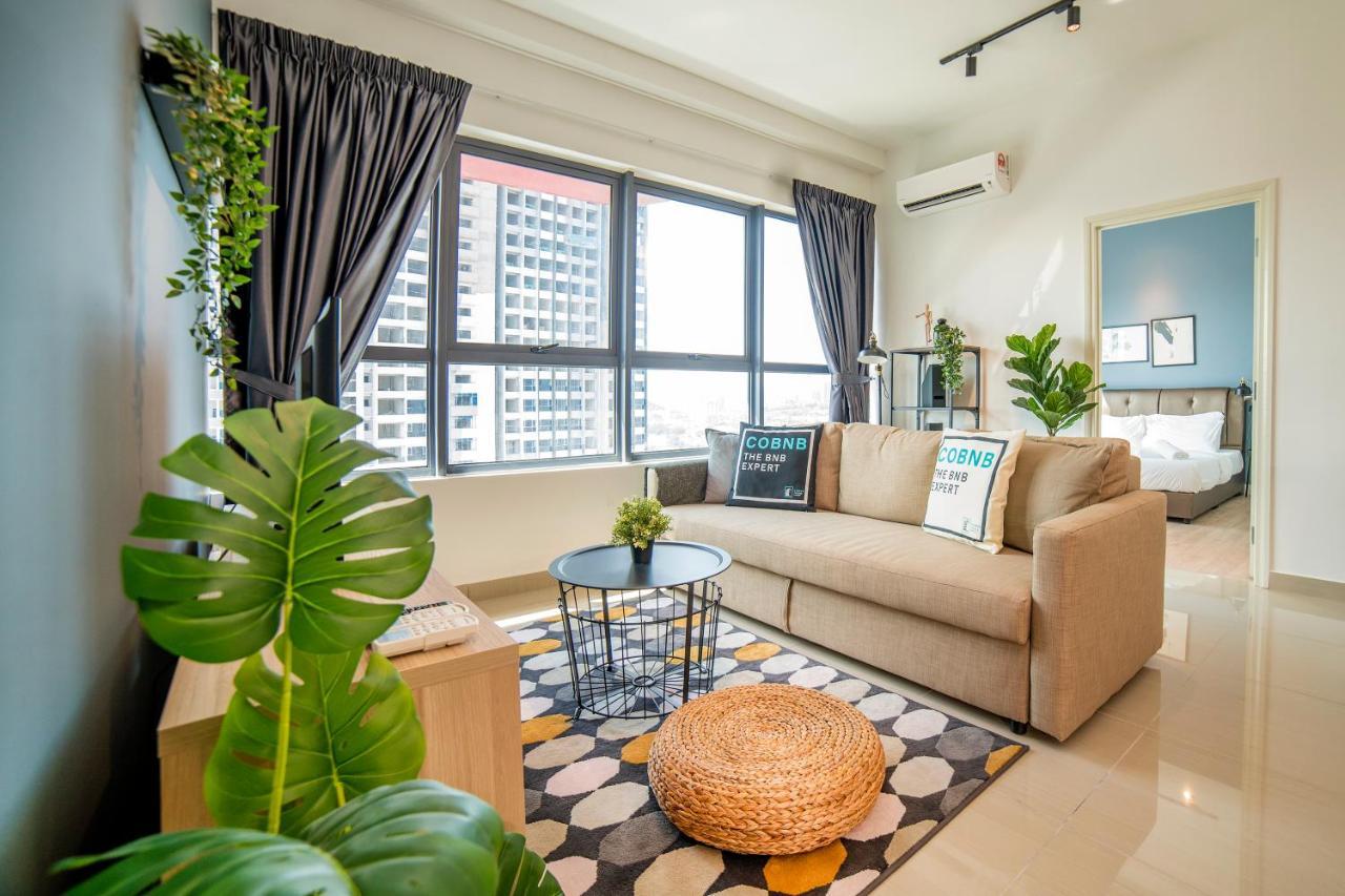 Arte Plus Klcc Designer Suites By Cobnb Куала-Лумпур Экстерьер фото