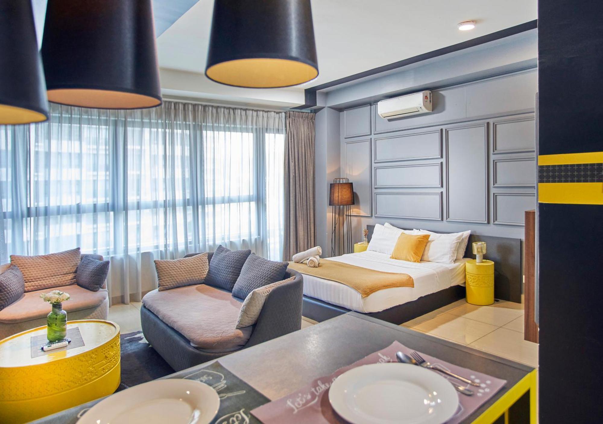 Arte Plus Klcc Designer Suites By Cobnb Куала-Лумпур Экстерьер фото