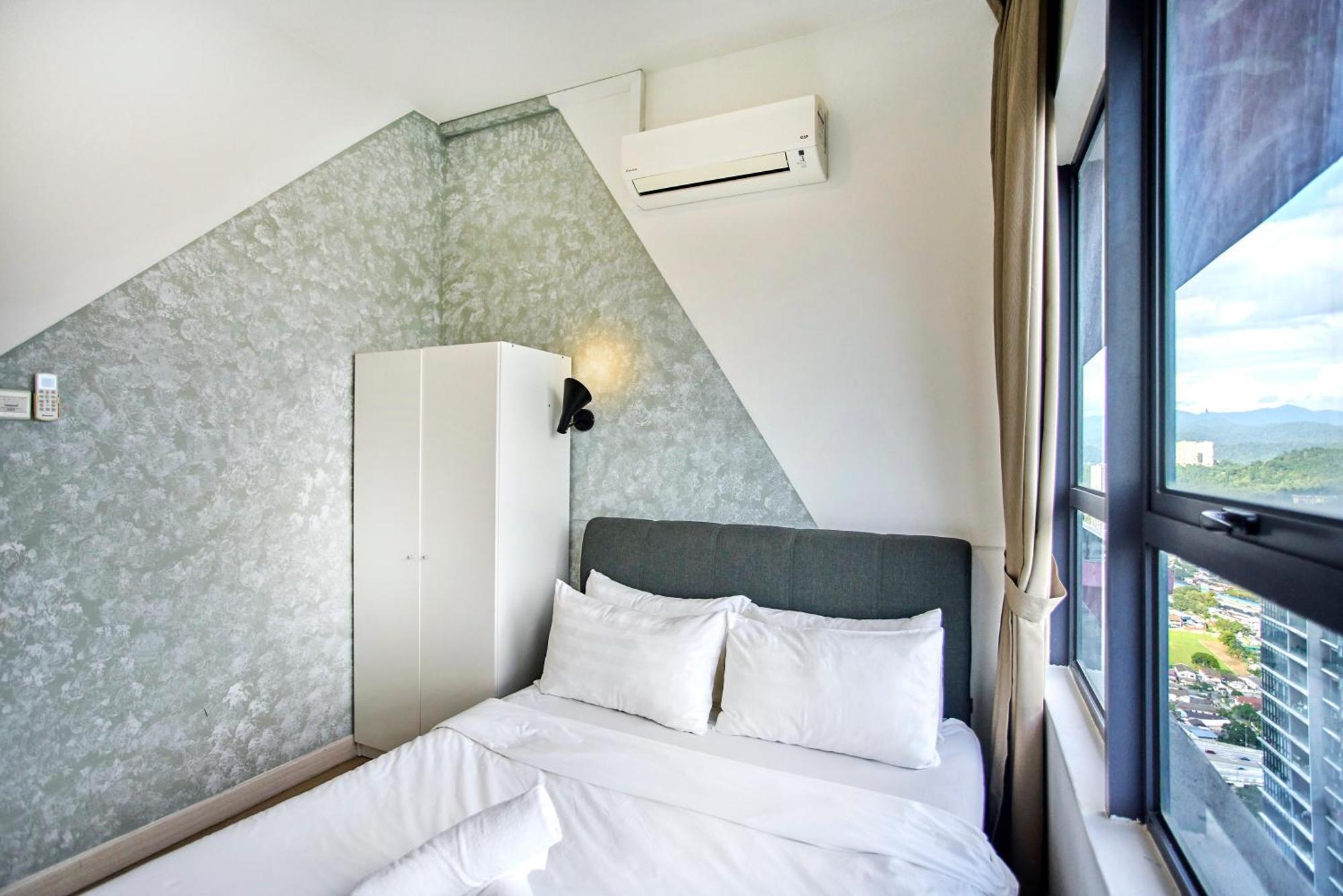 Arte Plus Klcc Designer Suites By Cobnb Куала-Лумпур Экстерьер фото